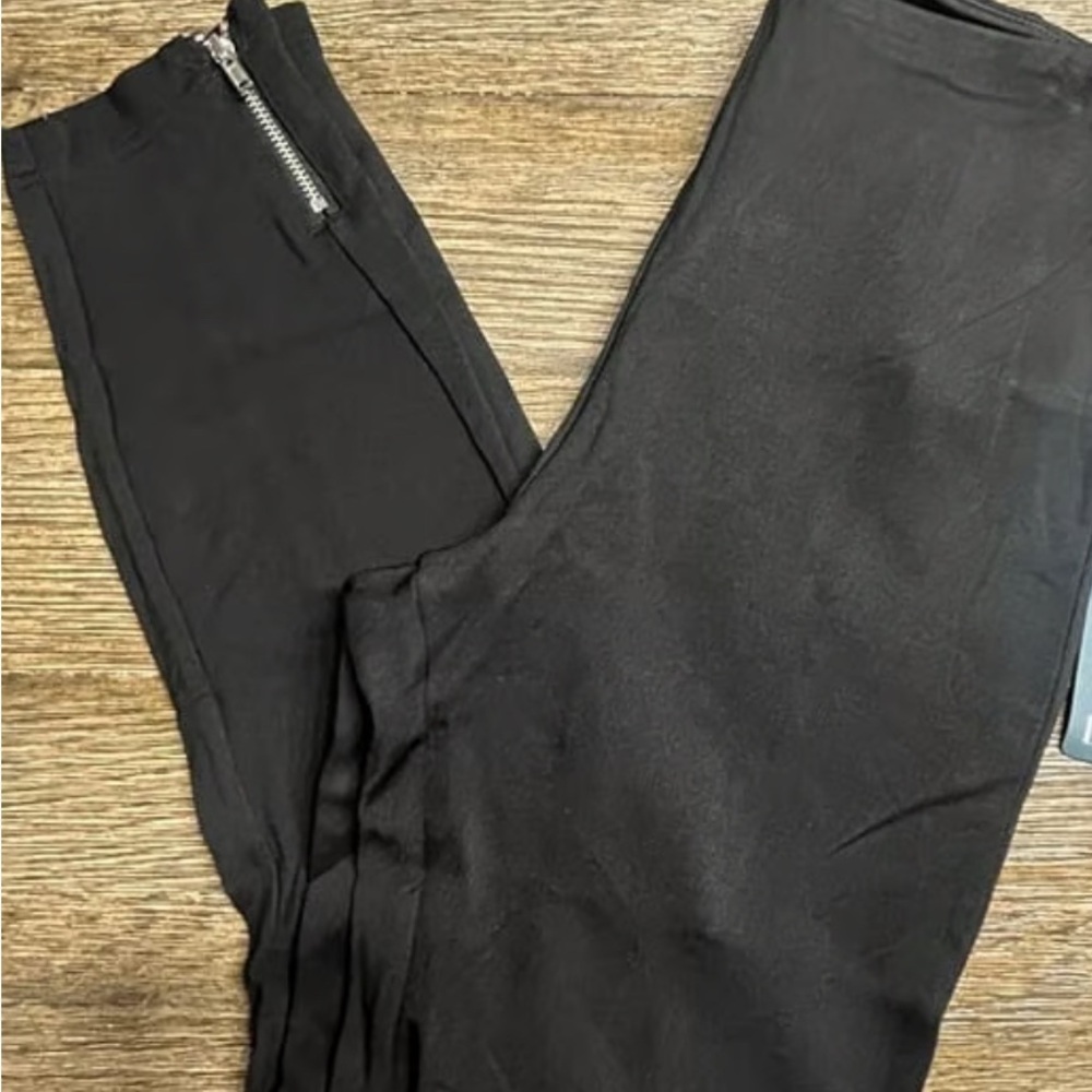 Lysse Sleek Black jeggings with zipper